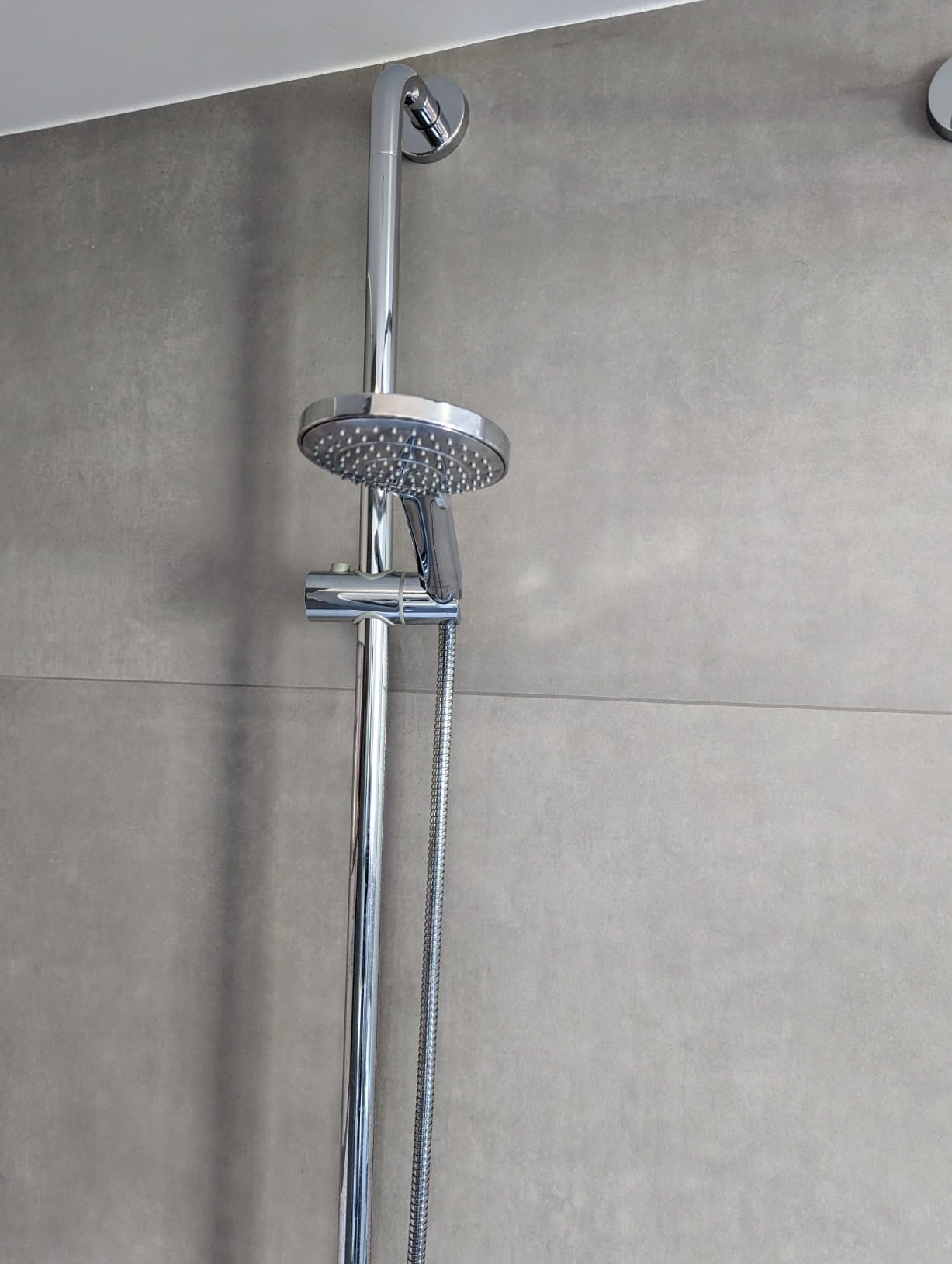 Schönes Design, aber etwas leicht
