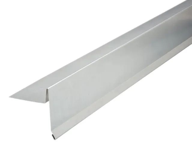 marley-wiatrownica-boczna-bez-korytka-aluminium-seitliches-windbrett-ohne-rinne- image 1